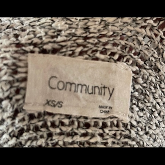 Aritzia Community Iconic Cape XS/S. EEUC - Picture 3 of 3